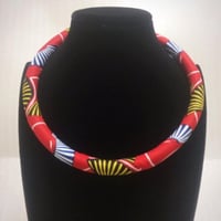 Made in Kenya　アフリカ　ケニア　アフリカ布　パーニュ　キテンゲ　アフリカンプリント布　ハンドメイド　ネックレス