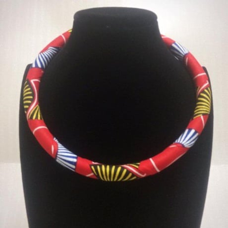 Made in Kenya　アフリカ　ケニア　アフリカ布　パーニュ　キテンゲ　アフリカンプリント布　ハンドメイド　ネックレス