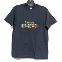 《Fair trade/売上10%を孤児院募金》刺繡　エチオピア　イラスト　Tシャツ　 アフリカ　T-Shirt　Ethiopia
