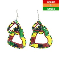 Made in Kenya　アフリカ　ケニア　マサイ　マサイ族　ハート　ビーズ　ピアス　Maasai Beaded Heart Earrings