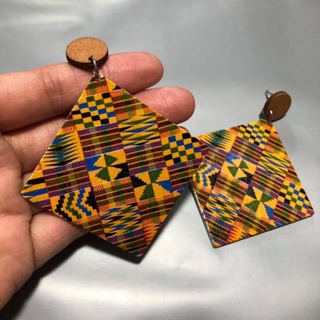 ケンテ　アフリカンプリント　木製　ウッドピアス　Africa Kente