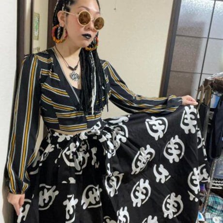 アフリカンプリント　アディンクラ　ガーナ　ジニャメ　ブラック　紐 / ヘッドラップ付き　スカート　ロングスカート　African print Adinkra Gye Nyame Maxi Skirt