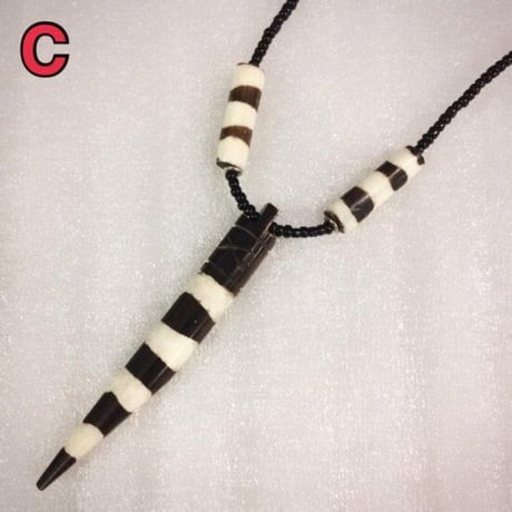Made in Kenya　アフリカ　ケニア　牛の骨　ハンドメイド　ネックレス