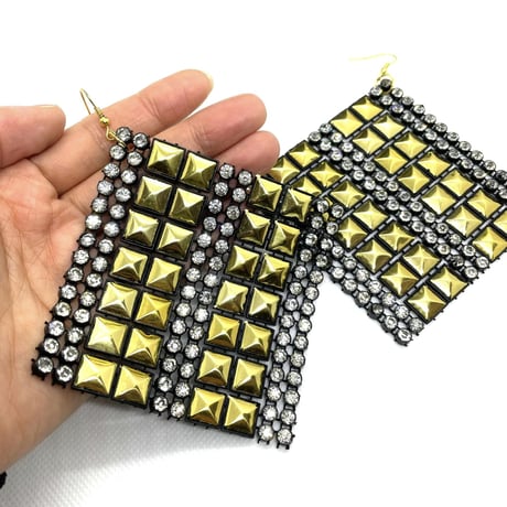 8cm　hiphop　正方形　タイル型　ジルコニア　ピアス　ビッグサイズ　ゴールド×ブラック　ヒップホップ