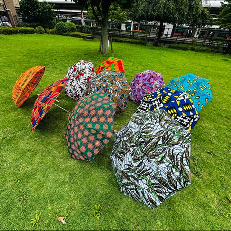 折り畳み　アフリカンプリント　ハンドメイド　折りたたみ　日傘　アフリカ布　パーニュ　キテンゲ　African print handmade sunshade
