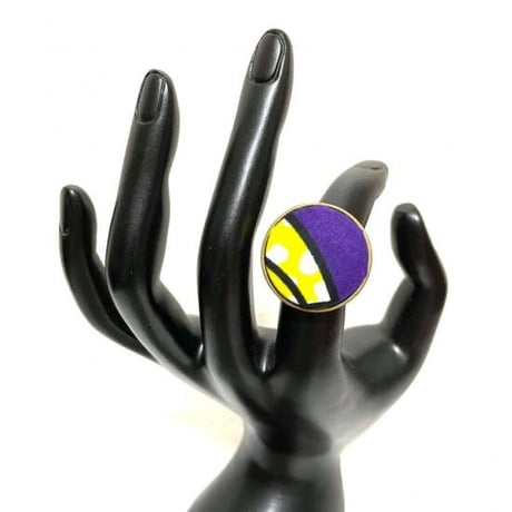 アフリカンプリント　アジャスタブル　ハンドメイド　くるみボタン　リング　指輪　African print ring