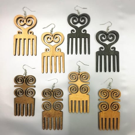 アフリカ　シンボル　アディンクラ　サンコファ　コーム　モチーフ　ウッドピアス　Africa Adinkra DWENNIMMEN Sankofa