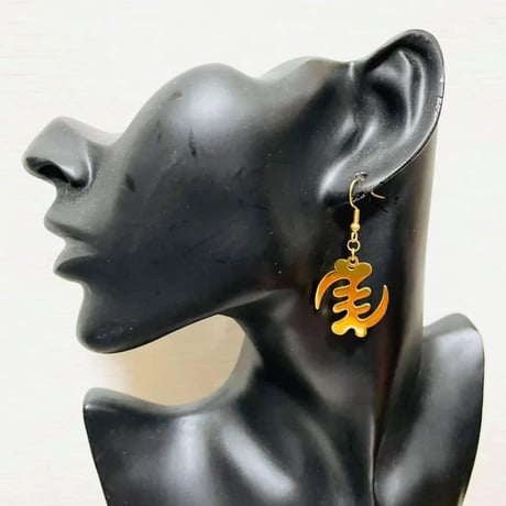 アフリカ　ガーナ　シンボル　アディンクラ　ジニャメ　ゴールド　ピアス　Africa Ghana Adinkra Gye Nyame