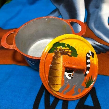 マダガスカル　ハンドメイド　バオバブ　ワオキツネザル　小物入れ　Madagascar Accessory Case