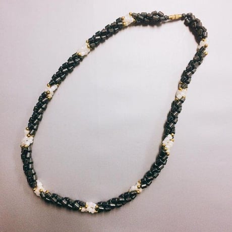 Made in Kenya　アフリカ　ケニア　ヘマタイト　天然石　パワーストーン　ハンドメイド　ネックレス