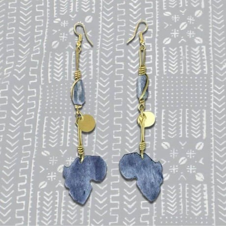 Made in Kenya　アフリカ　ケニア　アフリカ大陸　牛の骨　真鍮　ハンドメイド　ピアス　Africa Map Bone Brass Earrings