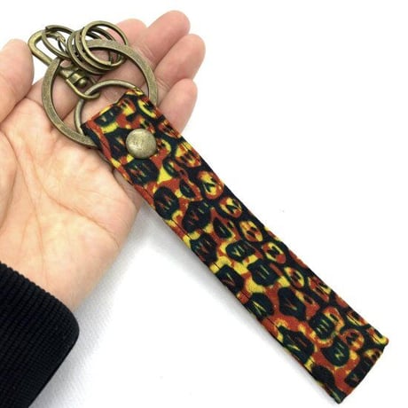 アフリカンプリント　アフリカ布　パーニュ　キテンゲ　ハンドメイド　キーホルダー　African print