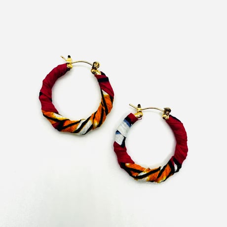 アフリカンプリント　アフリカンバンブーピアス　アフリカ布　ハンドメイド　バンブーピアス　hiphop african print