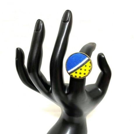 アフリカンプリント　アジャスタブル　ハンドメイド　くるみボタン　リング　指輪　African print ring