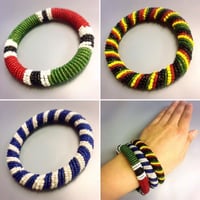Made in Kenya　アフリカ　ケニア　ビーズ　ハンドメイド　ブレスレット　ビーズブレスレット