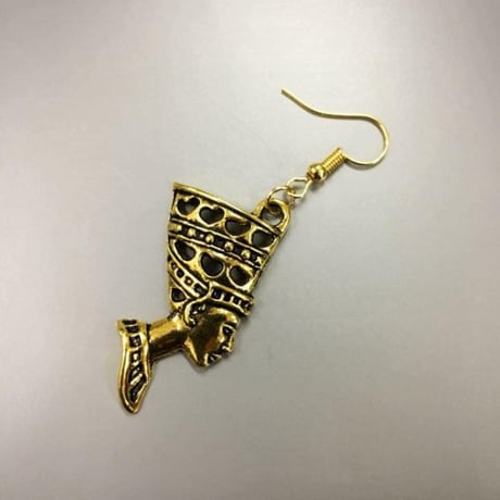 ネフェルティティ　アフリカ　エジプト　Egypt　古代女王　アクセサリー　ゴールド　シルバー　ピアス