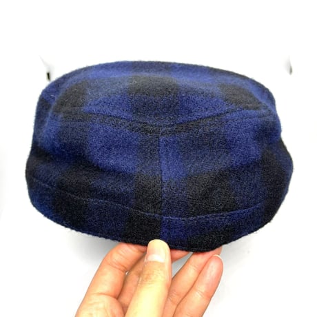 ≪委託商品≫海外輸入品　New era FITTED cap　ブラック×ディープブルー　ワークキャップ　ニューエラ　キャップ　フィテード