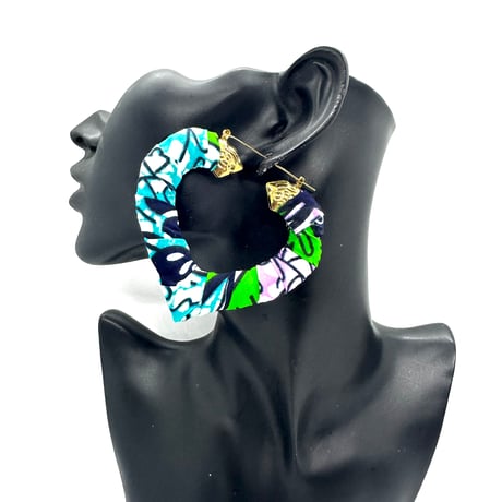 アフリカンプリント　アフリカンバンブーピアス　アフリカ布　ハンドメイド　バンブーピアス　ハート　hiphop african print