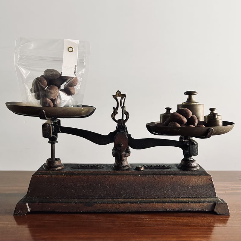 アマンド ノワール | EN FACE