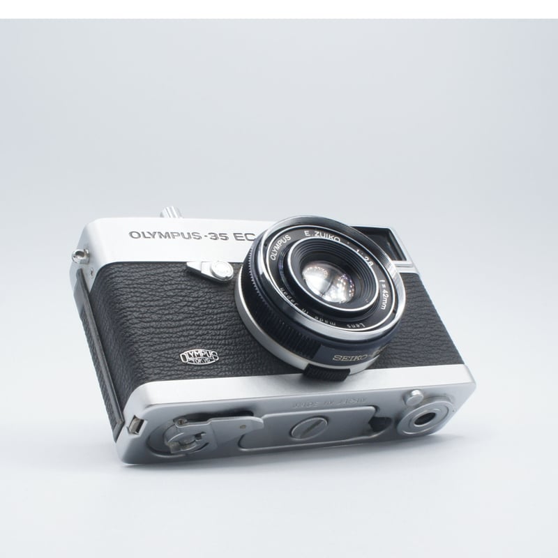【超極上品】OLYMPUS 35 ECR フィルムカメラ フィルムカメラ Olympus-35 ECR。レンズ 42 mm f2.8。動作する