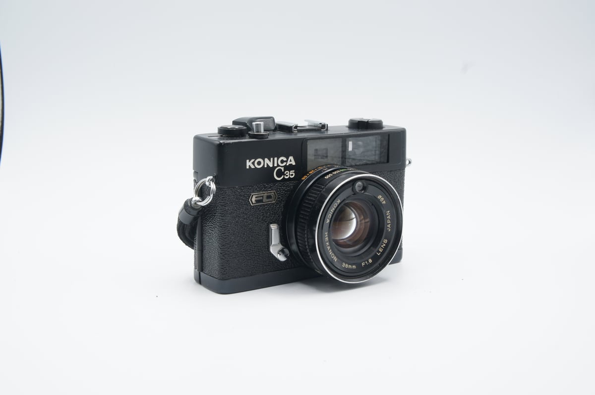 Konica〗 C35FD 黒 （#225） | ニクサンカメラ