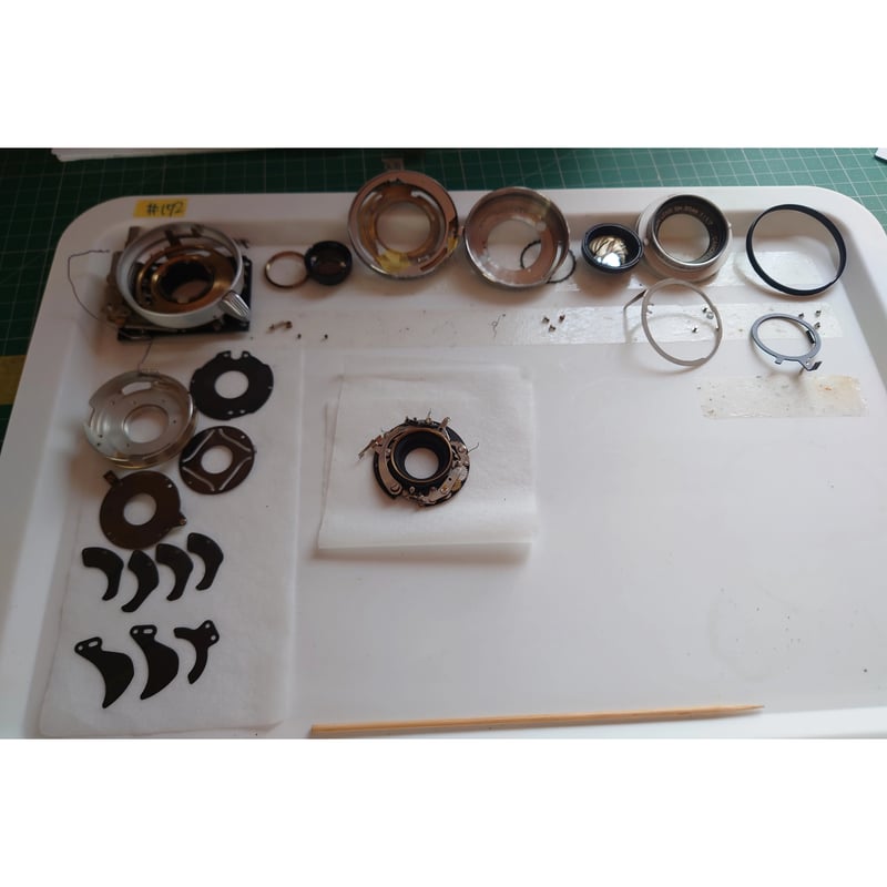 整備・実写済み⭐Canon Demi EE17⭐カーキ色の本革で東欧風に♪ 整備・実写済み⭐Canon Demi EE17⭐カーキ色の本革で東欧風