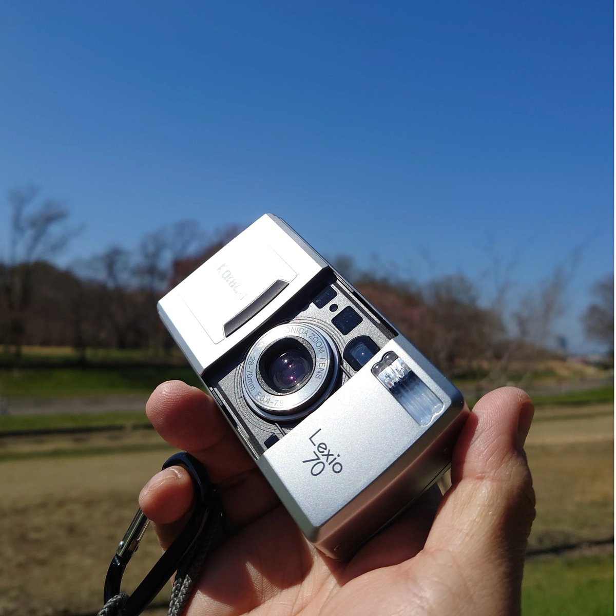 Konica〗Lexio70 silver (#144) | ニクサンカメラ Konica〗Lexio70 silver (#144) | ニクサンカメラ