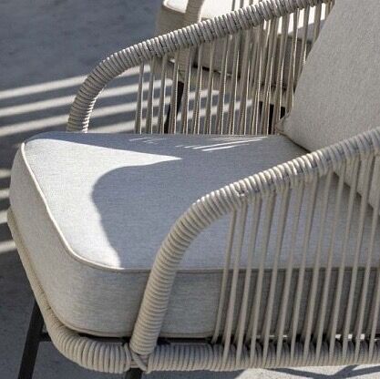 ピエニュ PIEDS NUS REPOS ルポ レヴール アームチェアー ダイニング