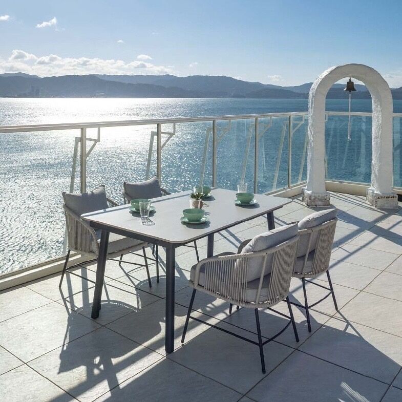 ピエニュ PIEDS NUS REPOS ルポ レヴール アームチェアー ダイニング