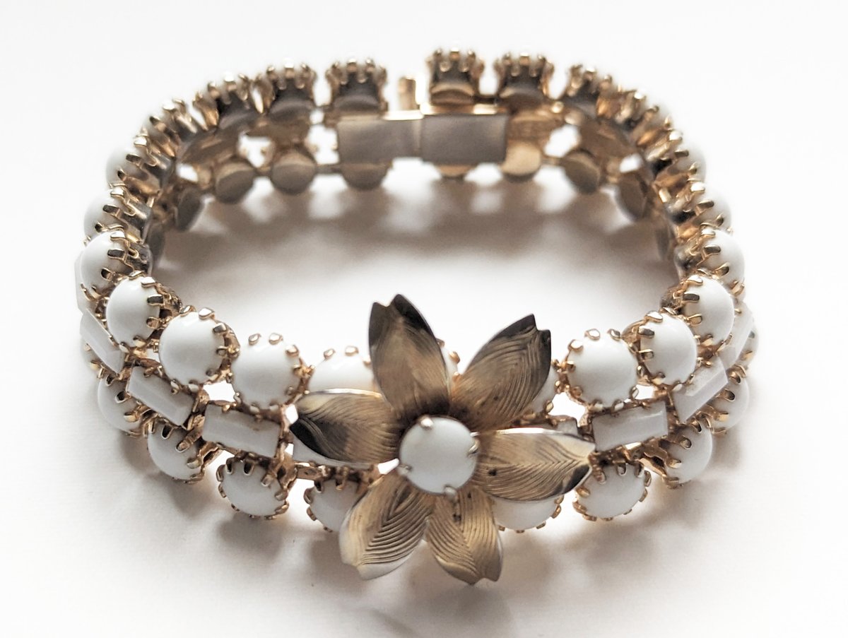 ブレスレット「ミルキーブルーのうたかたヴィンテージ」 金糸ブレスレット ブルーパイナップル 008 | LAMEDALICO