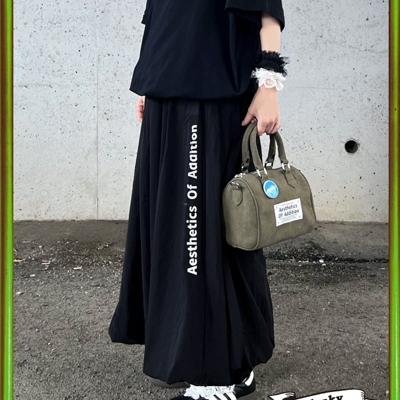 新品未使用　meenoi ミノイ　ポップアップ　Selfie Bag バッグ バッグブランド「FUMIKODA」新商品のスマホポーチ「SONIA」発売