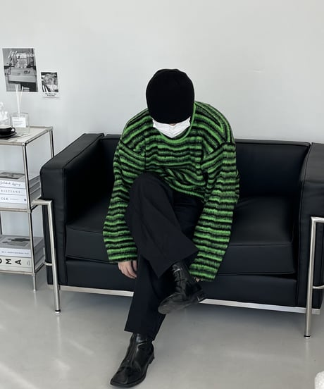 Cropped Border Knit