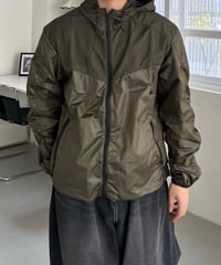 End Windbreaker