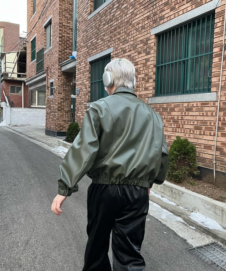 63b3bfb51090892ce34bdb11