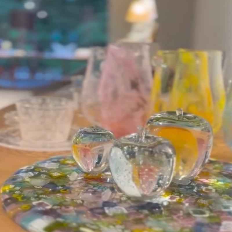 Apple | iino naho glass gallery