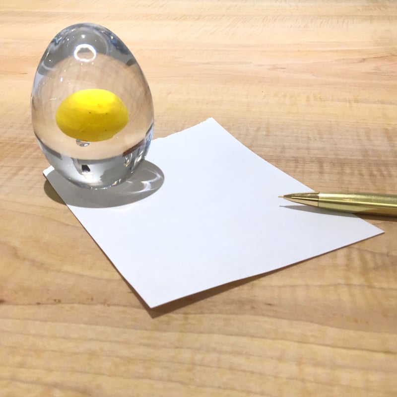 タマゴ_20250831_2 カラノナイタマゴ | iino naho glass gallery