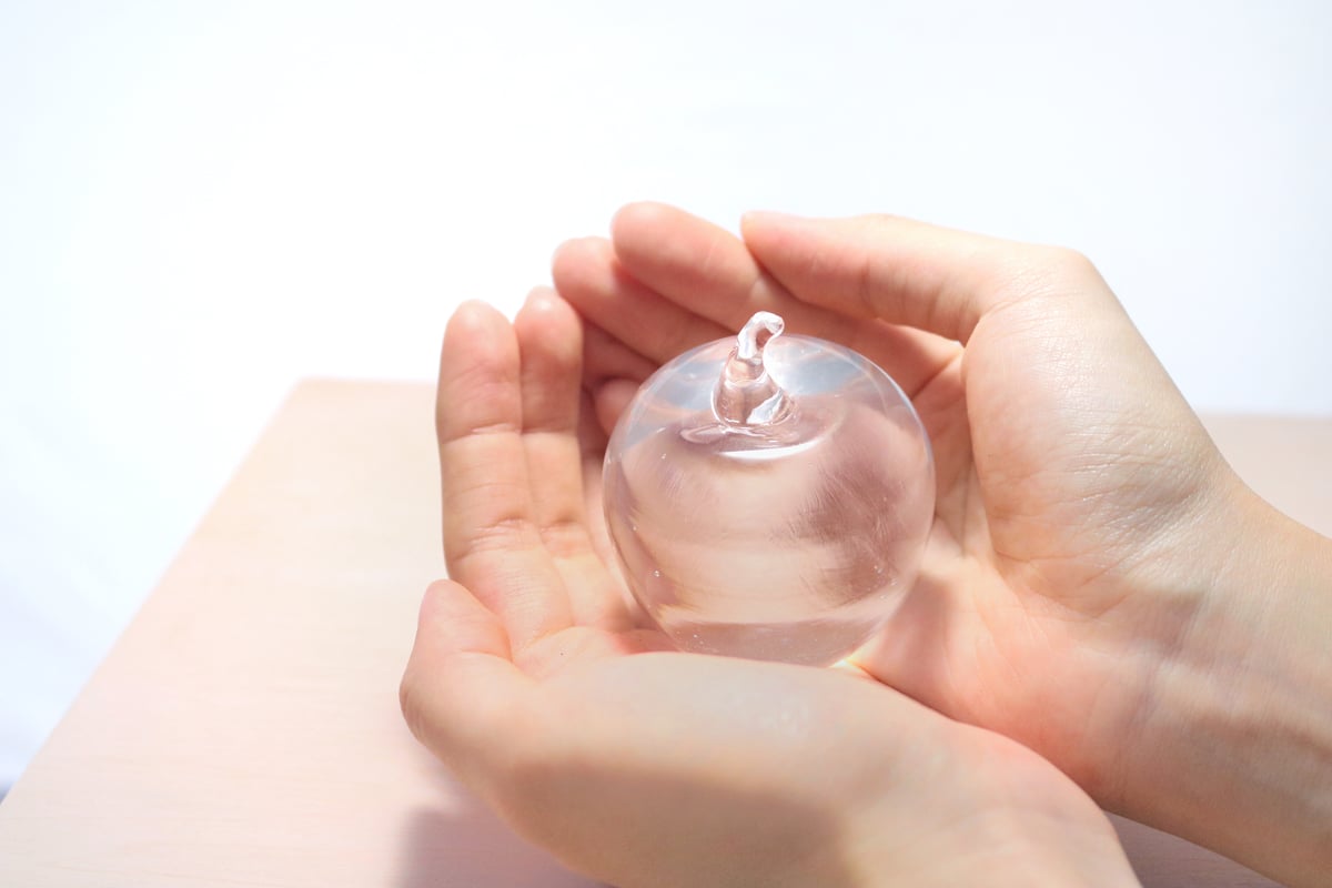 Apple | iino naho glass gallery