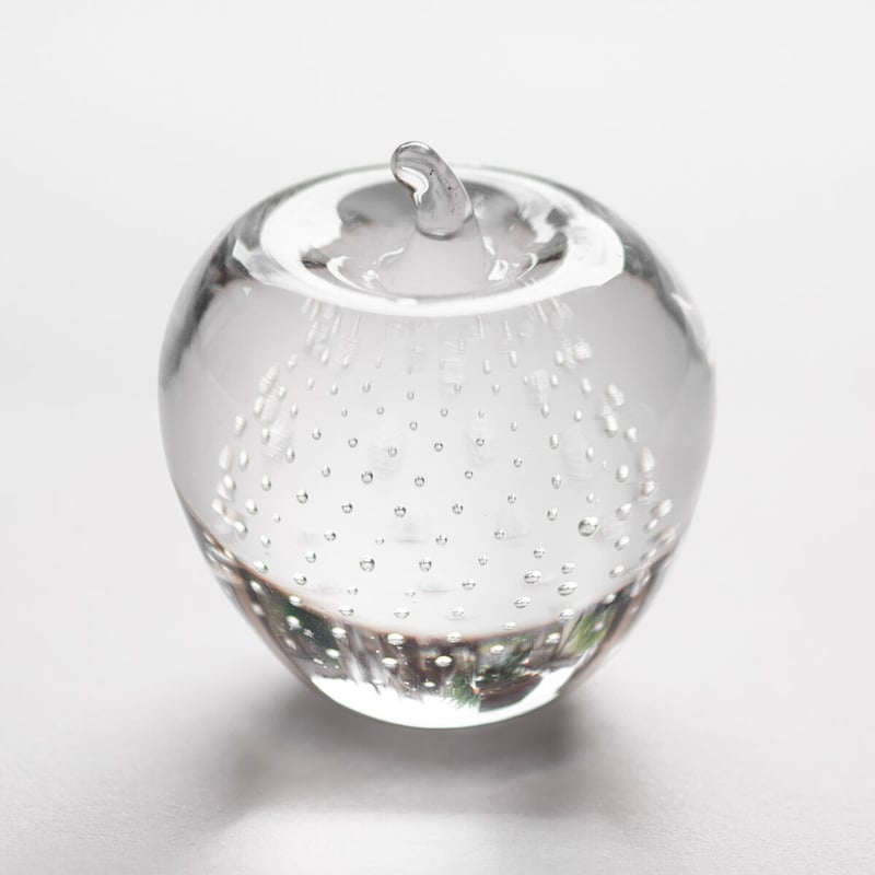 Apple | iino naho glass gallery