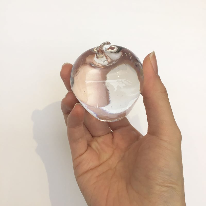 Apple | iino naho glass gallery
