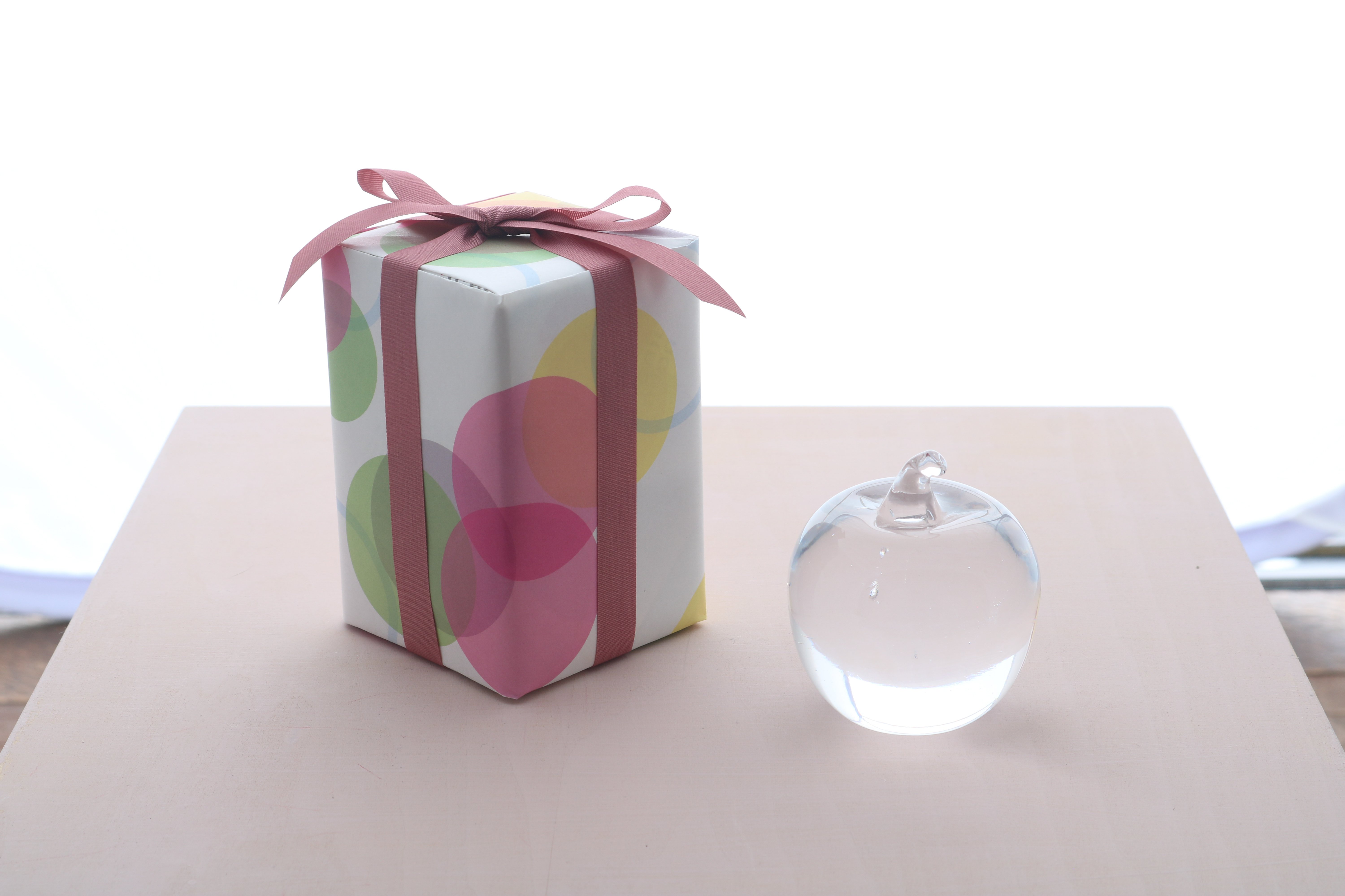 Apple | iino naho glass gallery