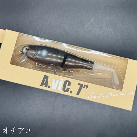 アヴィック7