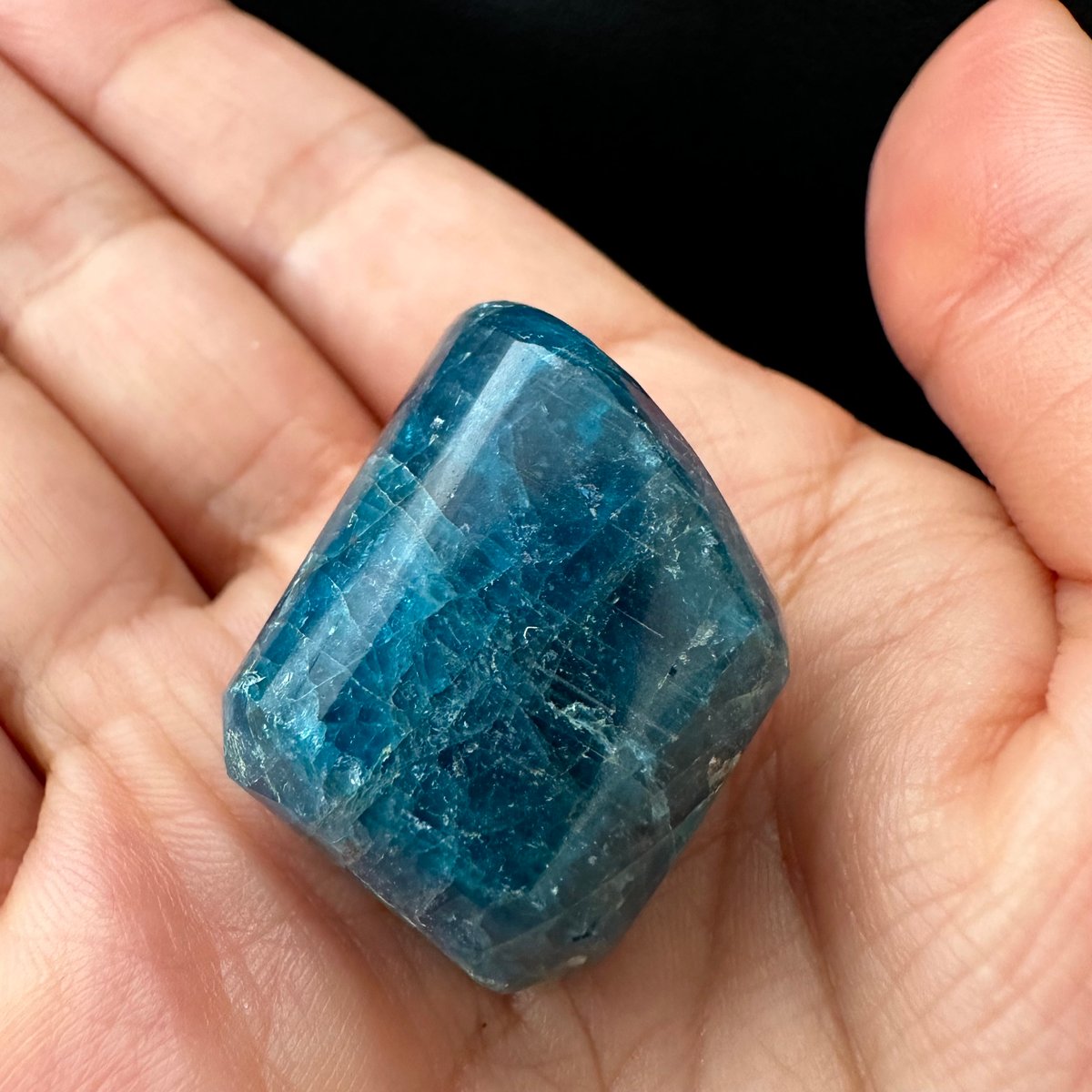 綺麗だな！パワーがあるアパタイトさん 楽天市場】ブルーアパタイト ポリッシュ 142g 天頂のビジョンの