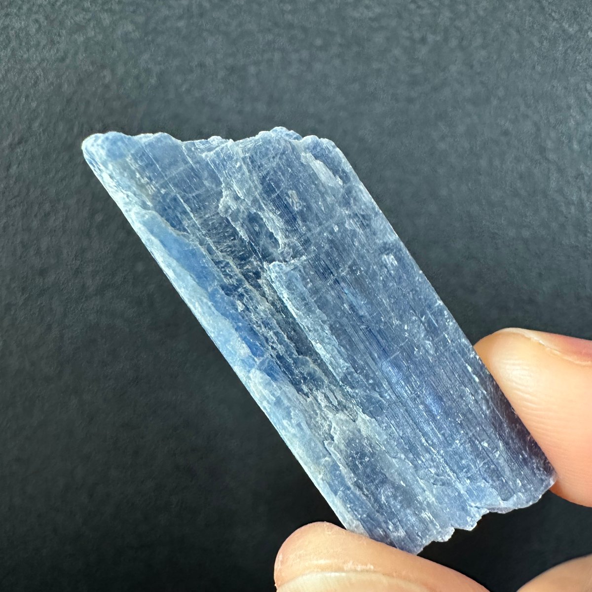 カイヤナイト原石 No. 6 | Native Stellar Alchemy