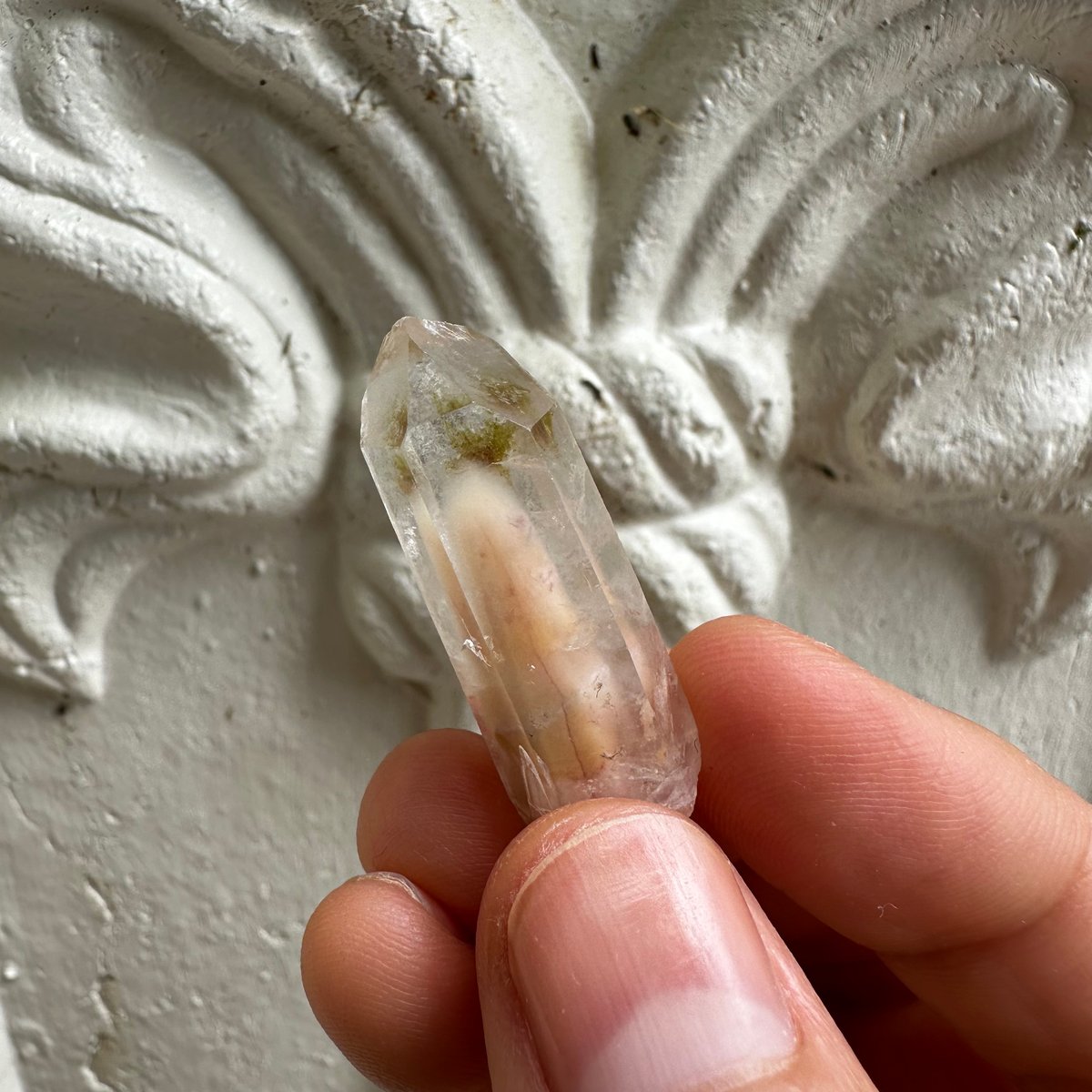 レッドファントムクォーツポイント No. 2 | Native Stellar Alchemy