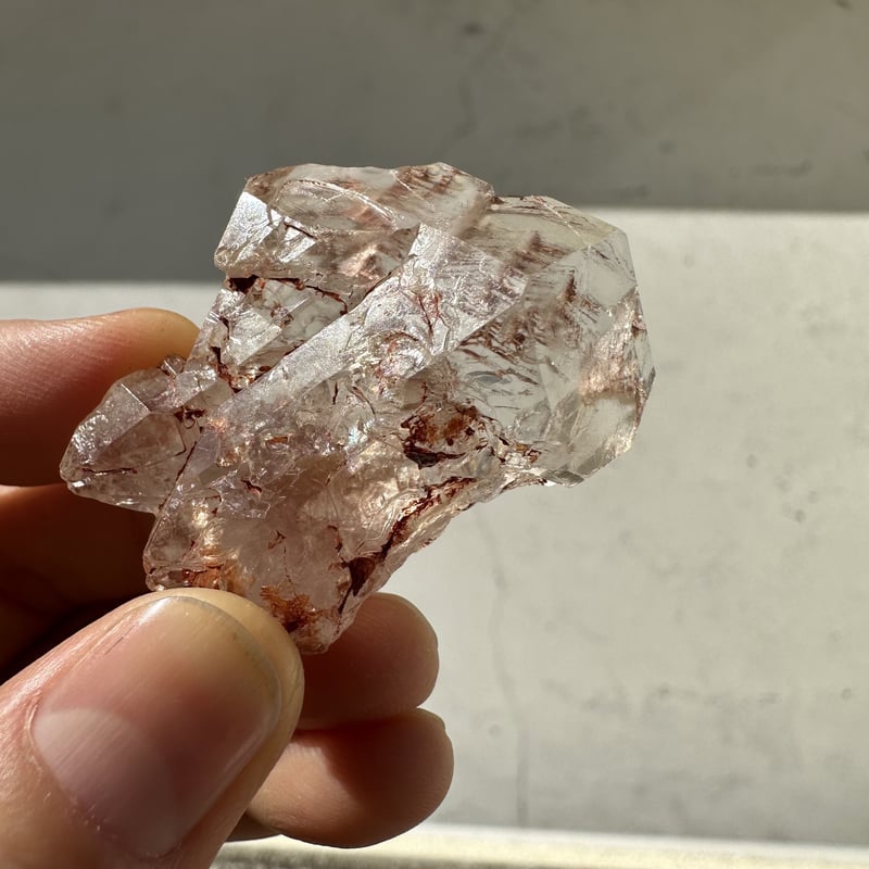 モンド レッドエレスチャルクォーツ原石 No. 5 | Native Stellar Alchemy