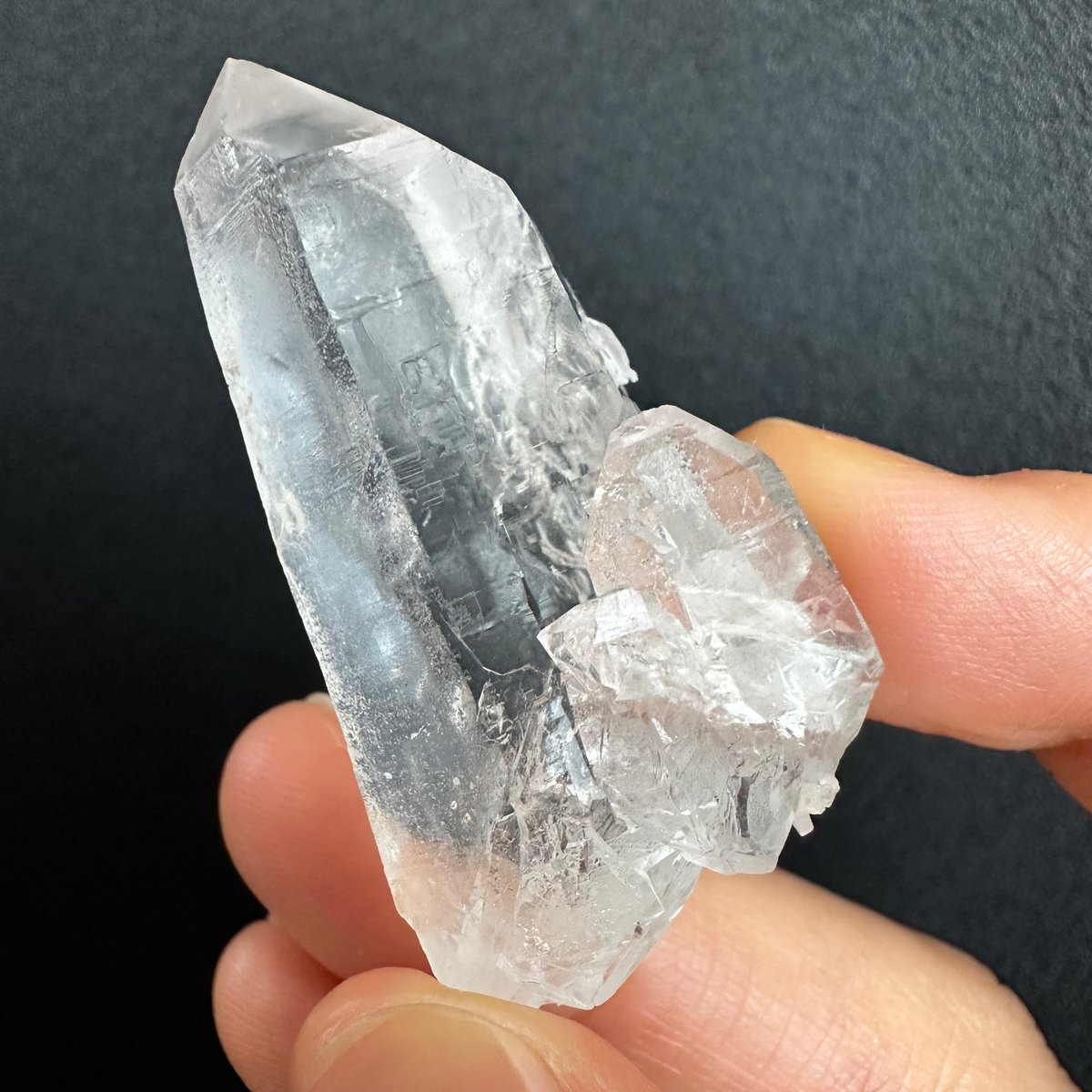 ライトニングクォーツ　天然石　雷水晶　自立　タビュラー　クリスタル ライトニングクォーツ（雷水晶）・ポイントNo.5 | Native Stellar Alchemy