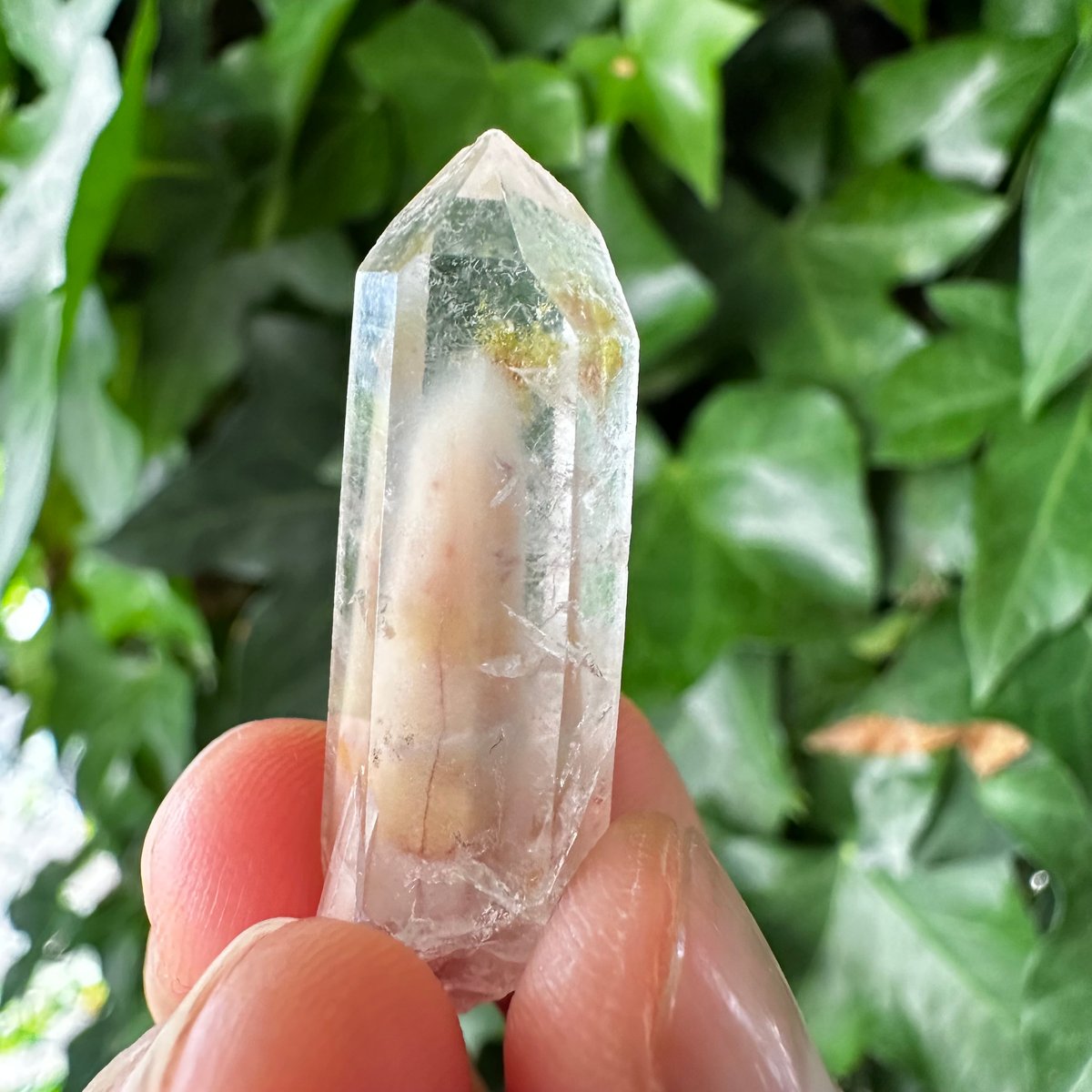 ウニ海苔様 気力・体力が回復し良い運気に恵まれ開運へ導く！レッドファントムクォー レッドファントムクォーツ- 吉祥寺の天然石のお店『Seven Wishes』