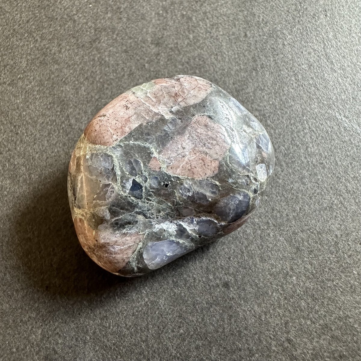 【№14】天然石 ケセラストーン ミニタンブル 原石浄化 ミロナイト ケセラセラ №14】天然石 ケセラストーン ミニタンブル 原石浄化 ミロナイト