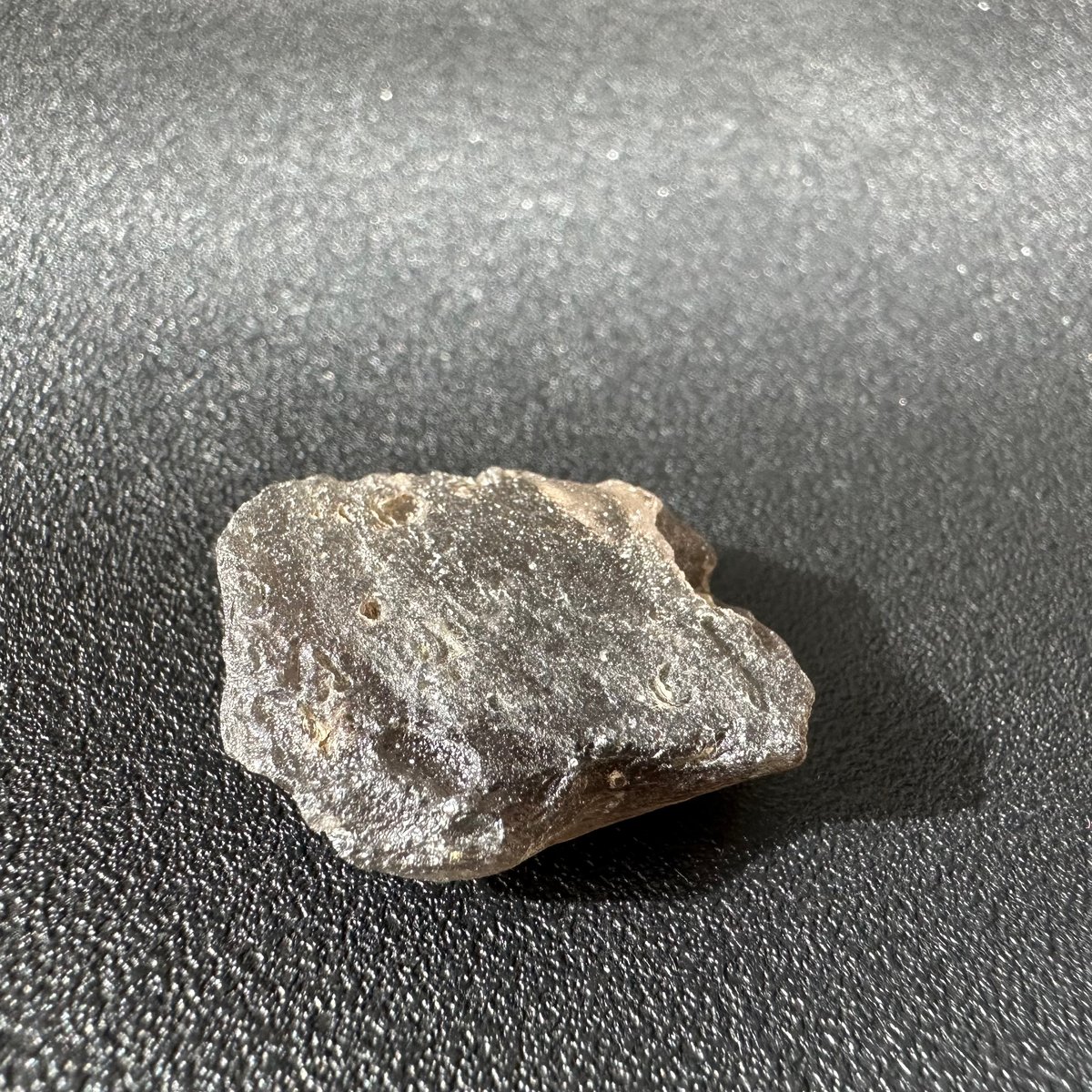 アグニマニタイト 原石 6g 約3×2×1.2cmガラス質光沢 アグニマニタイトNo.6 | Native Stellar Alchemy