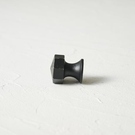 ツマミ　HM51